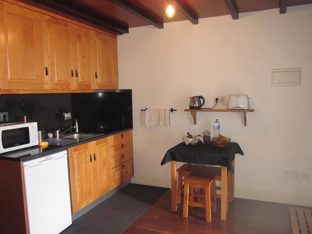 Refugio Do Santa Villa Calheta  Room photo